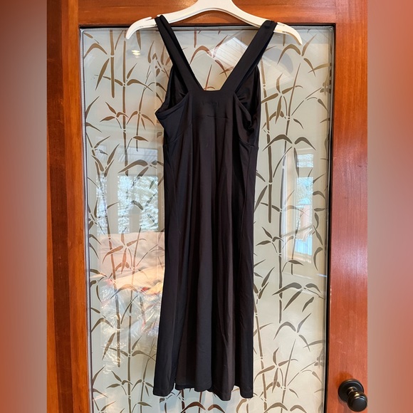 Patagonia Dress - Picture 2 of 3